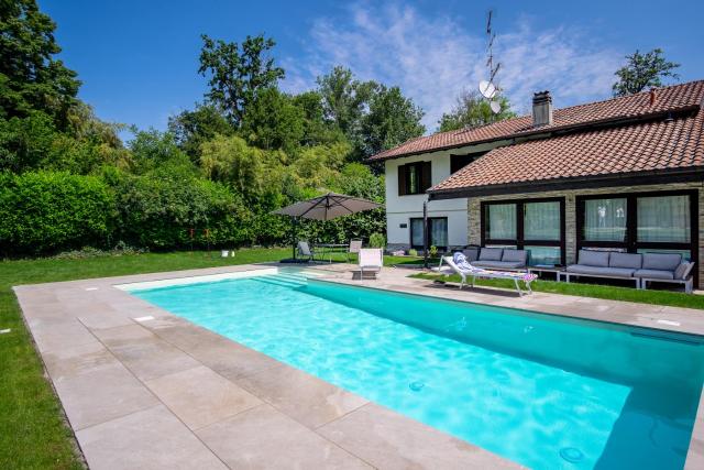 VILLA NOVELLI con Piscina e ampio Giardino