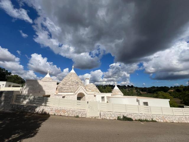 TRULLI Locorotondo - Coni di luce