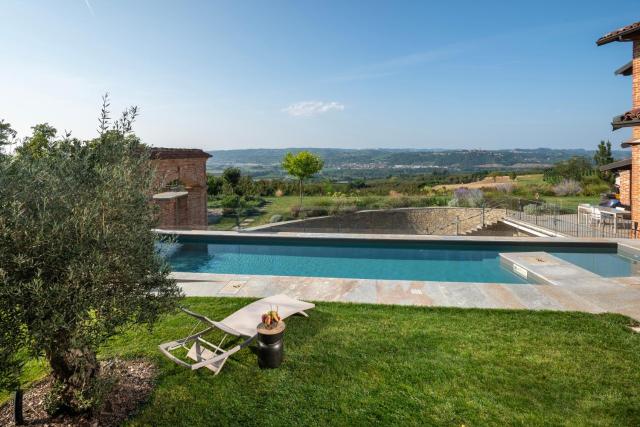 Domus in Cauda - Pool Langhe View - Free Parking & Wi-Fi