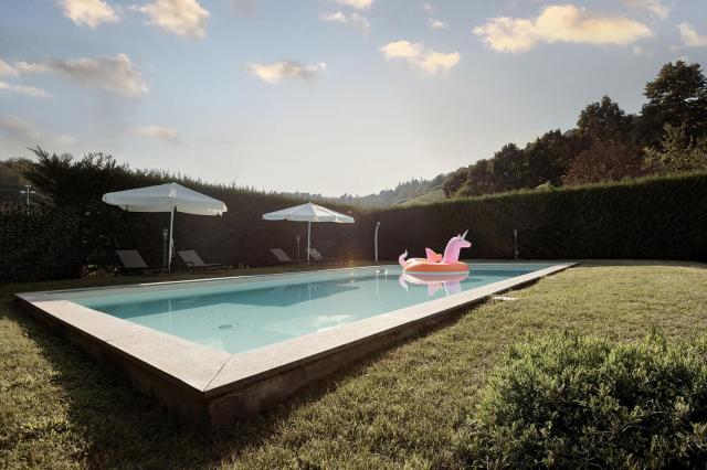 Villa Valleggia with pool