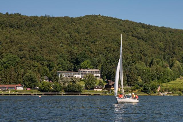 PlusNaturHotel direkt am Ederseeufer Waldhotel Wiesemann und Ferienapartments