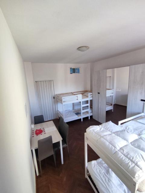 Shared Room in San Donato , Torino 1