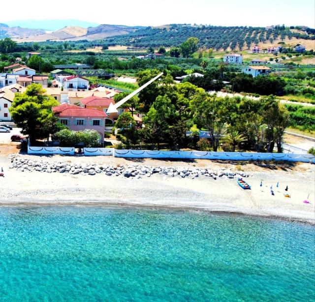 Traumhafte Villa nur 20m direkt am Meer -Meerblick