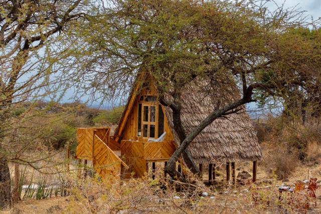 Olemayian Amboseli Cottages