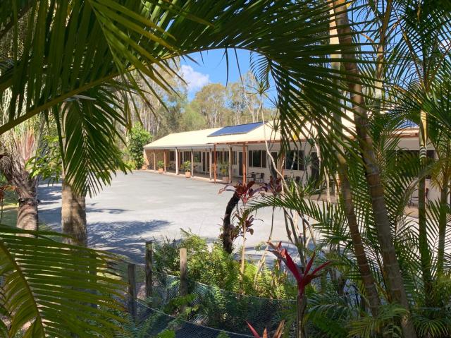 Tin Can Bay Motel