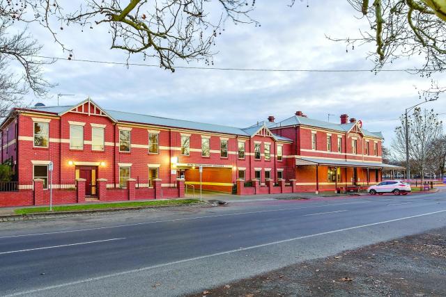 Lake Inn - Ballarat