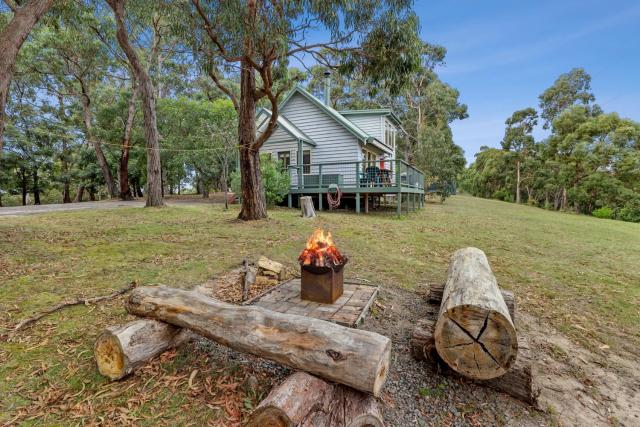 Lorne Bush House Cottages & Eco Retreats