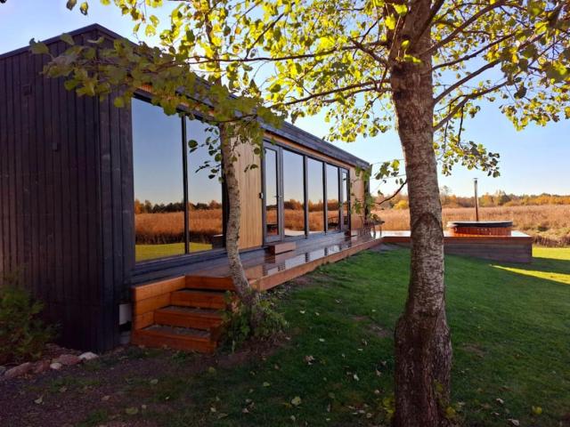 Vacation house with sauna, near sea.