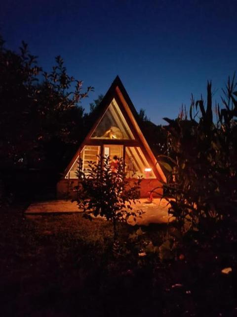 Village Serenity Cottage with outside toilet