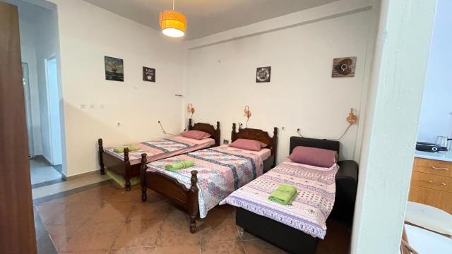 Hostel flash ulcinj