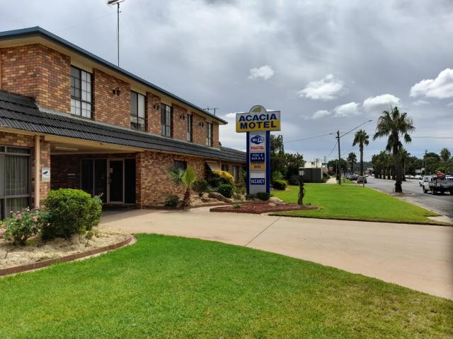 Acacia Motel