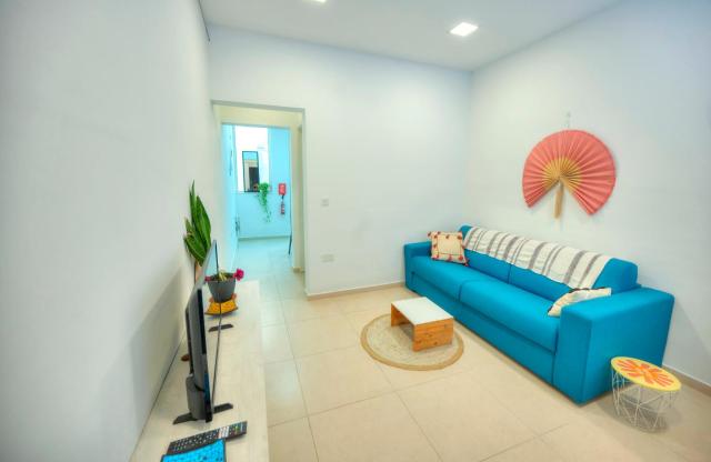 Modern 1BR Stylish Maisonette with Yard - Bugibba Promenade