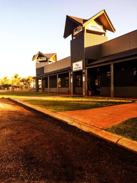 Spinifex Hotel