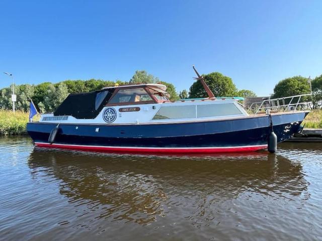 Bruzer boat 4-6p boco living Rotterdam Marina