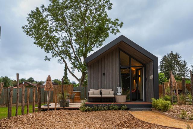 Tinyhouse 4 pers met hottub