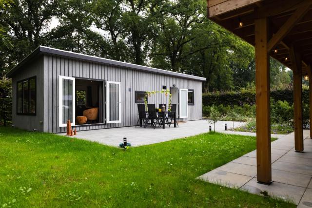 Luxe vakantiechalet met royale tuin op de Veluwe