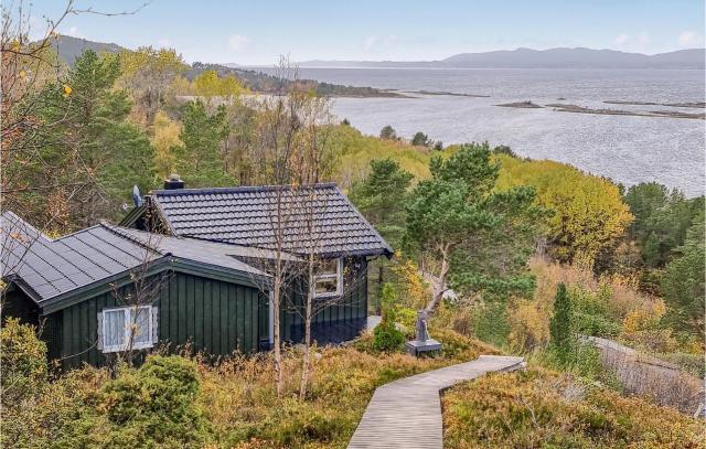 Cozy Home In Kjørsvikbugen With Wifi