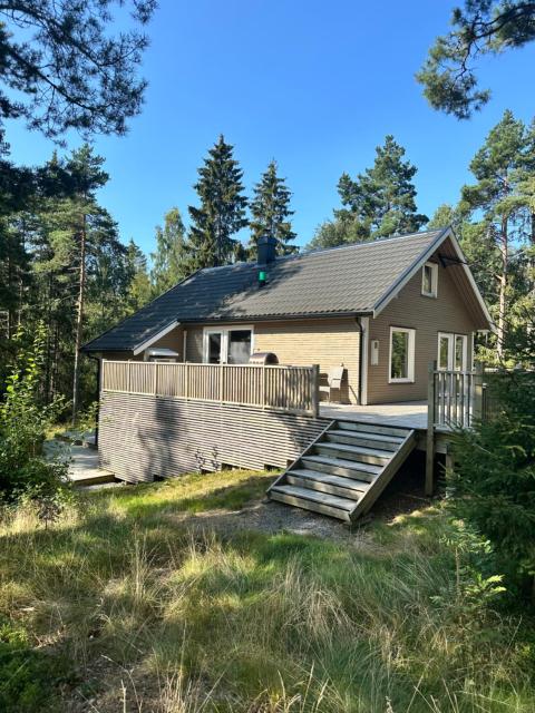 Feriehus i skogen i Båstad, Indre Østfold kommune, Østfold