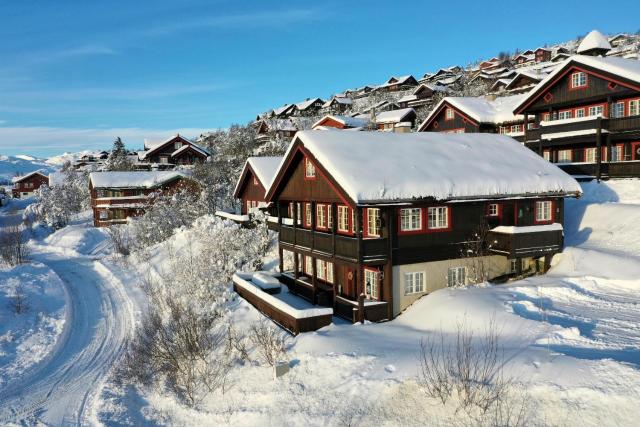 Cozy ground-floor unit with view of Slettefjell