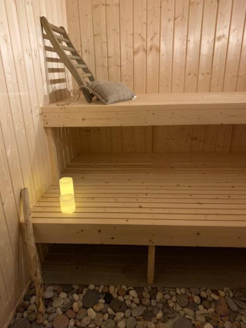 Overnatting, sauna og velvære