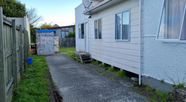 4 Doulbe Beds including 1 Sofa Bed House, 22B Pererika St, Rotorua