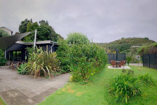 Oceanside Cottage - Hot Water Beach