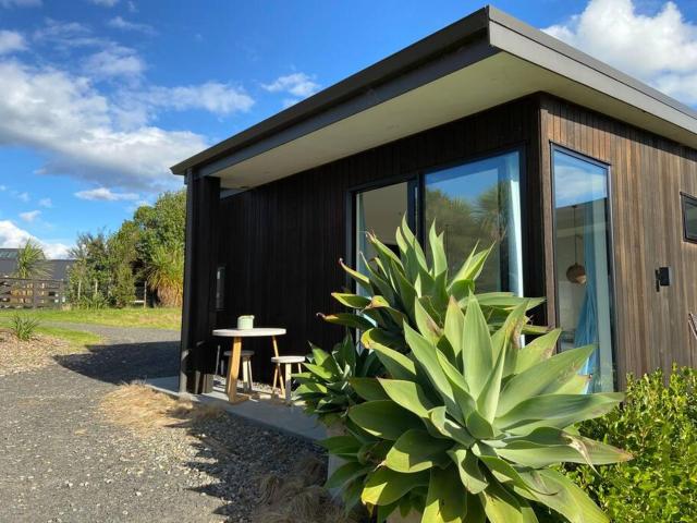 Raglan Studio at The Coastal Retreat