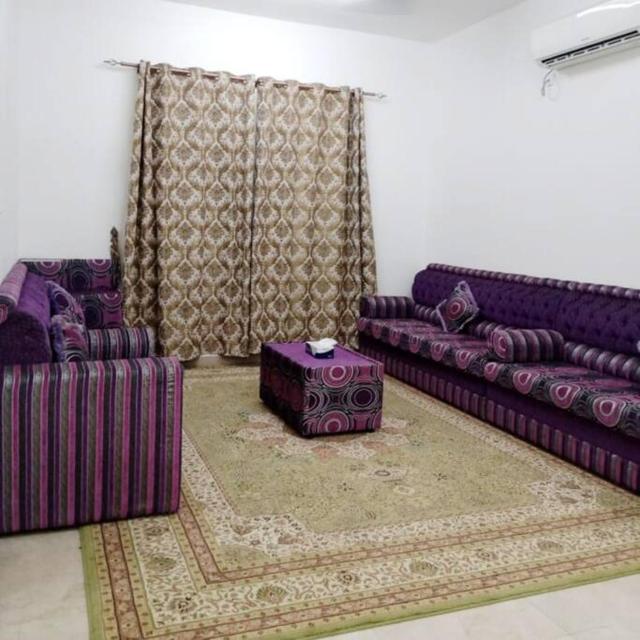 Al Khashabah Apartment شقة في طريق إزكي - سناو