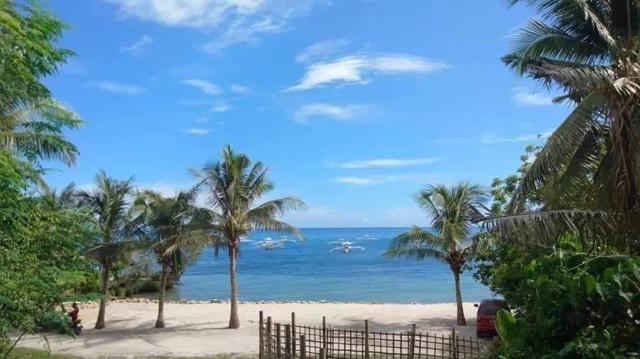 Beachfront House near Alona, Panglao