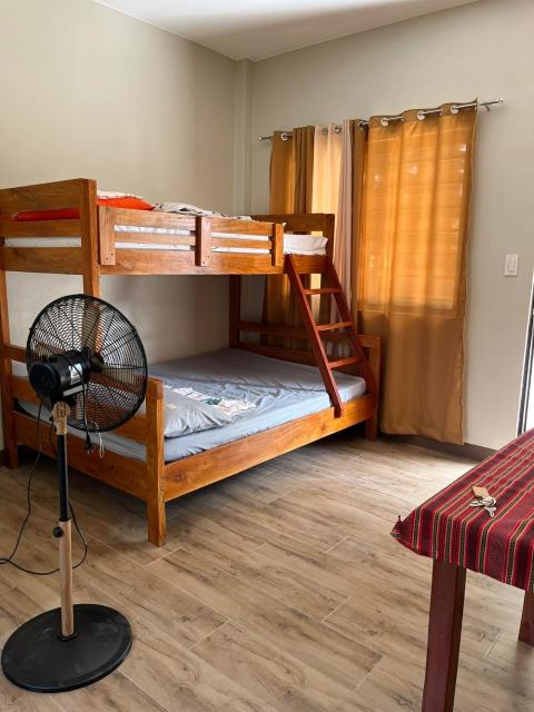 Riz Place Homestay - Queen Sized Bunk x Air-conditioned