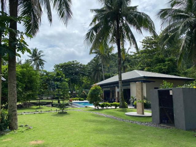 RedBeach House Private BEACH HOUSE with Pool Real Quezon