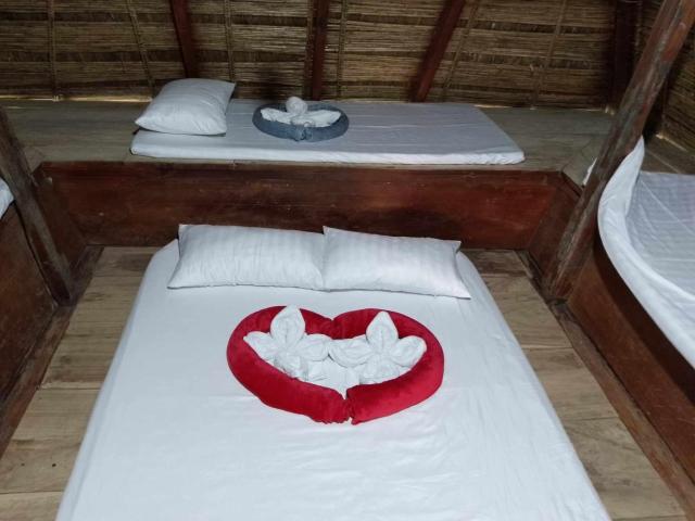 Bamboo Huts Farm Stay at Humming Strawberry Farm