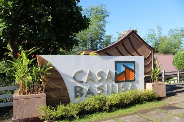 Casa Basilisa Hotel & Resort