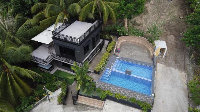 The Black Villa