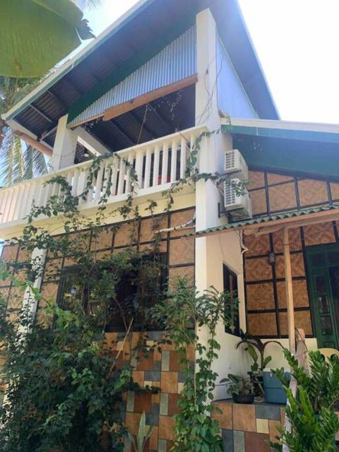 Lovely Beach House! Entire home