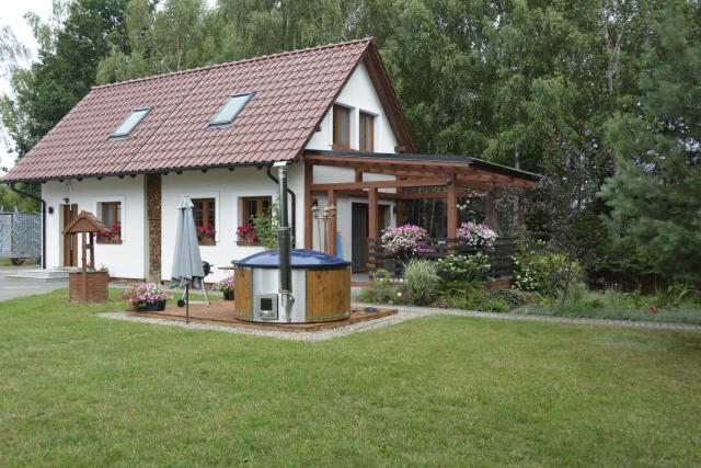 Large Holiday Home Czapiewice