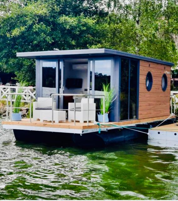 Rybakówka Houseboats Domki na wodzie