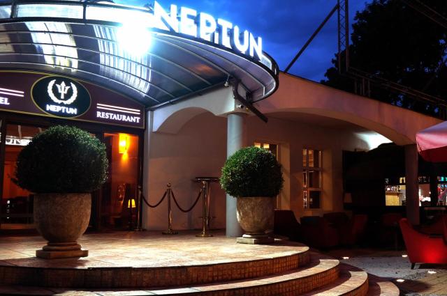 Hotel Ψ Neptun