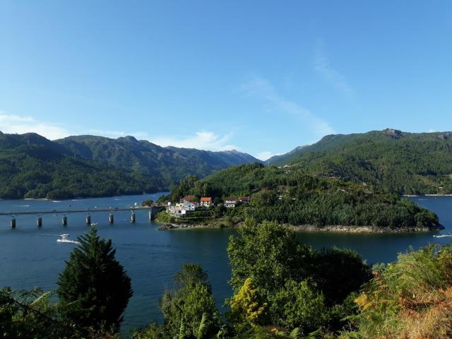 Abrigo do verao Maison près du lac