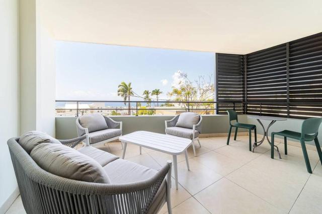 L'HORIZON - Appartement 1 chambre - 2 personnes - Magnifique terrasse avec vue mer dans le quartier de Bellepierre à 2 pas du CHU de Bellepierrre