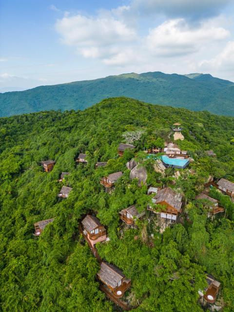 Yalong Bay Earthly Paradise Birds Nest Resort （Mountain Villas)