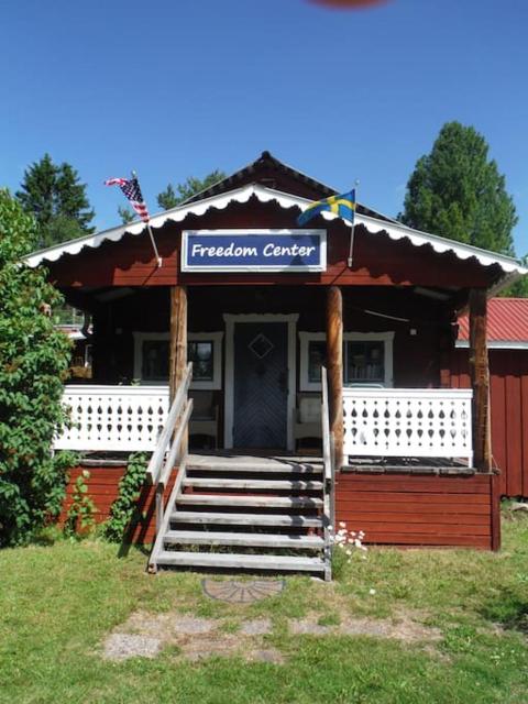 Cozy Cabin at The Freedom Center