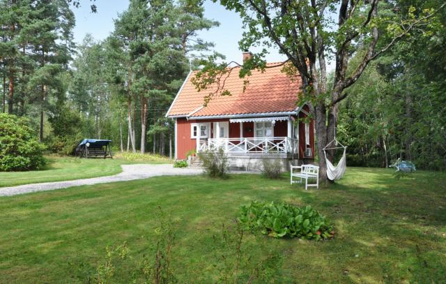 2 Bedroom Amazing Home In Lennartfors Sverige