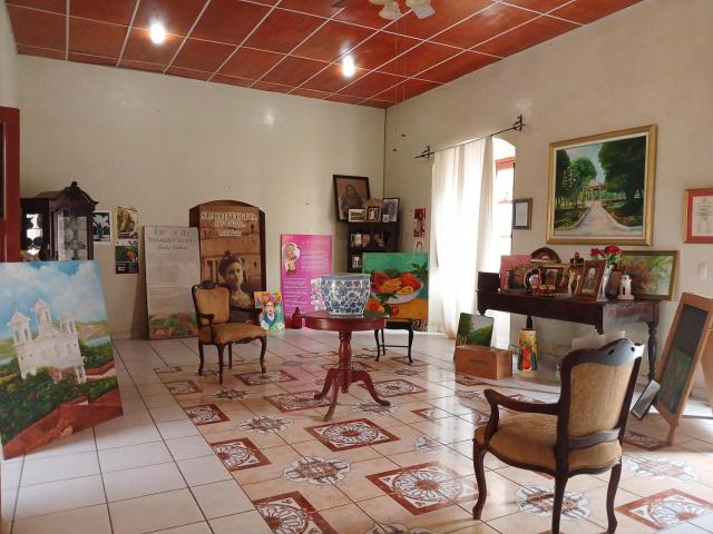 Casa y Galeria de arte, Suchitoto