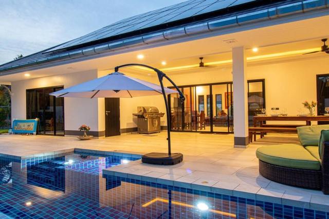 RUSARDI Poolvilla Ao Nang - new Villa 4 Bedrooms 4 Bathrooms, 10m Pool