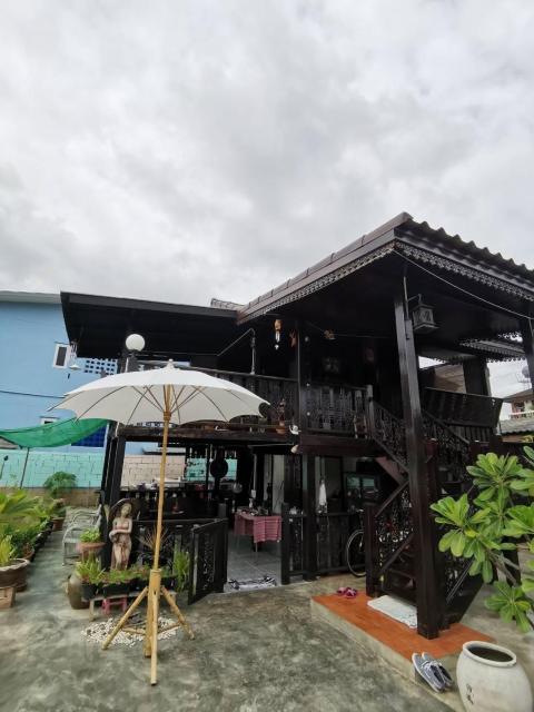 Huan Jaikaew Guesthouse