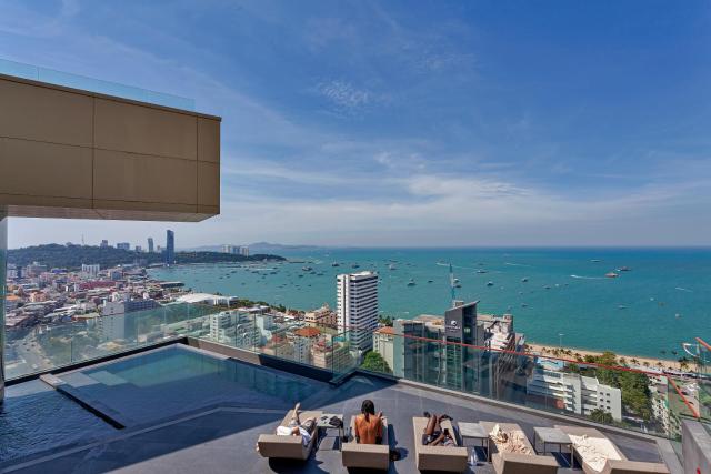 Edge Central Pattaya Sea view High Floor 23,26