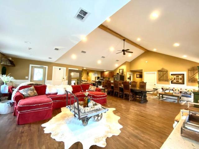 8BR House/21 Beds @ Spring Lakes Ranch - Fish/Swim