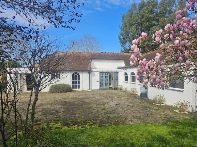 English Farmhouse Cottage