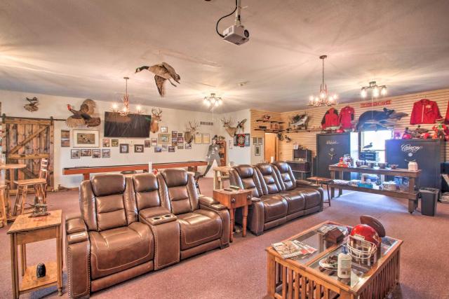 Pheasant Game Farm Missouri Vacation Rental!